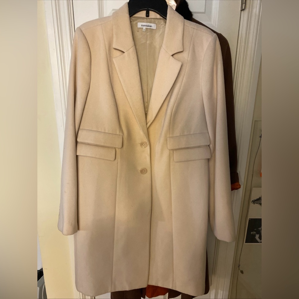 Manoukian Women’s Full Lgth Light Sand. New No Tags. Size 12 /44.